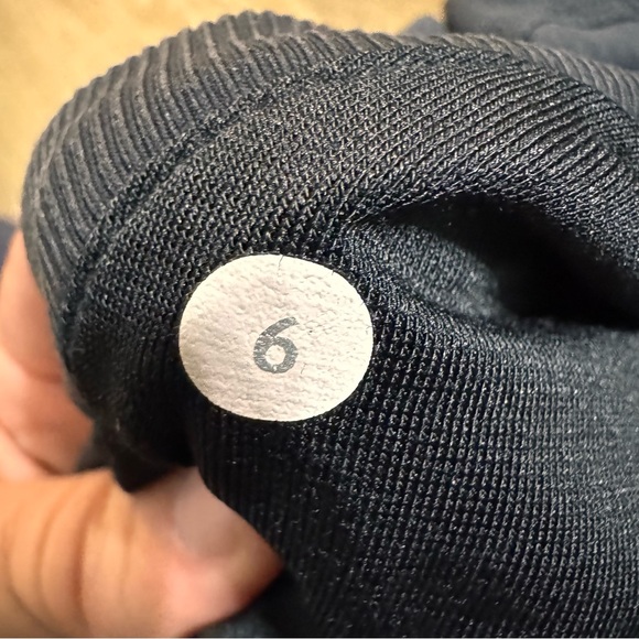 Lululemon Studio Crop - Picture 11 of 12